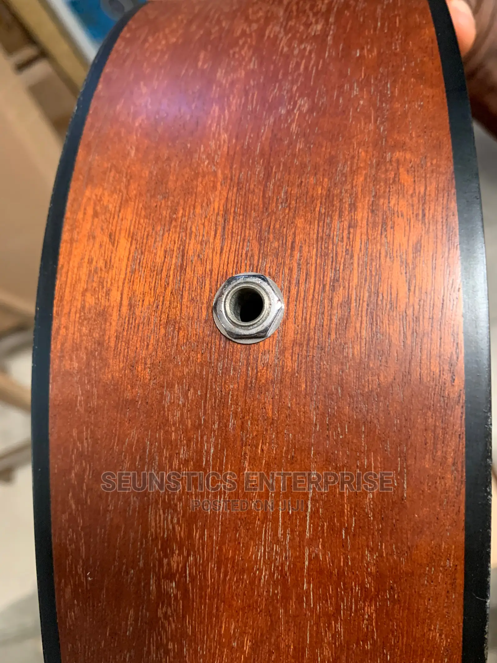 Quality Yamaha Apx-3 Electro Acoustic Guitar