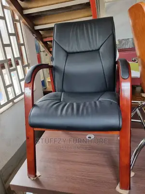 Wooden Leg Visitors Office Chairs