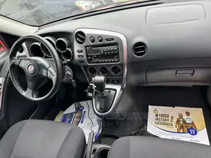 Pontiac Vibe AWD 2006 Red