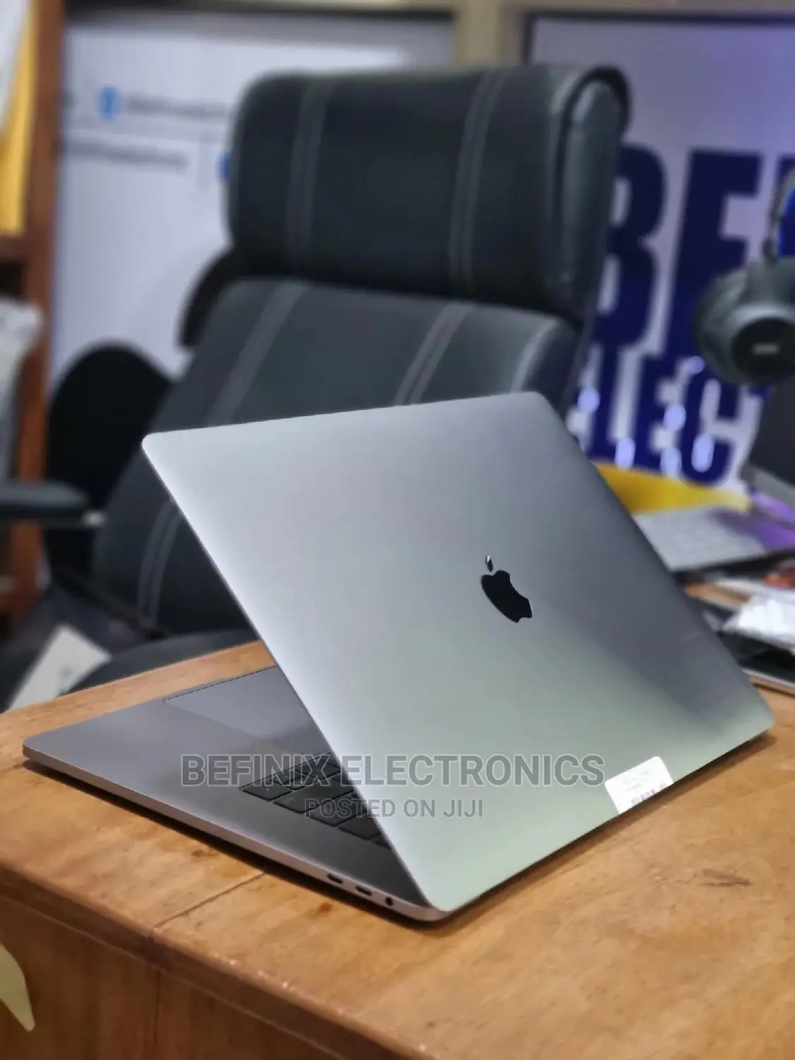 Laptop Apple MacBook Pro 2019 32GB Intel Core I7 SSD 1T