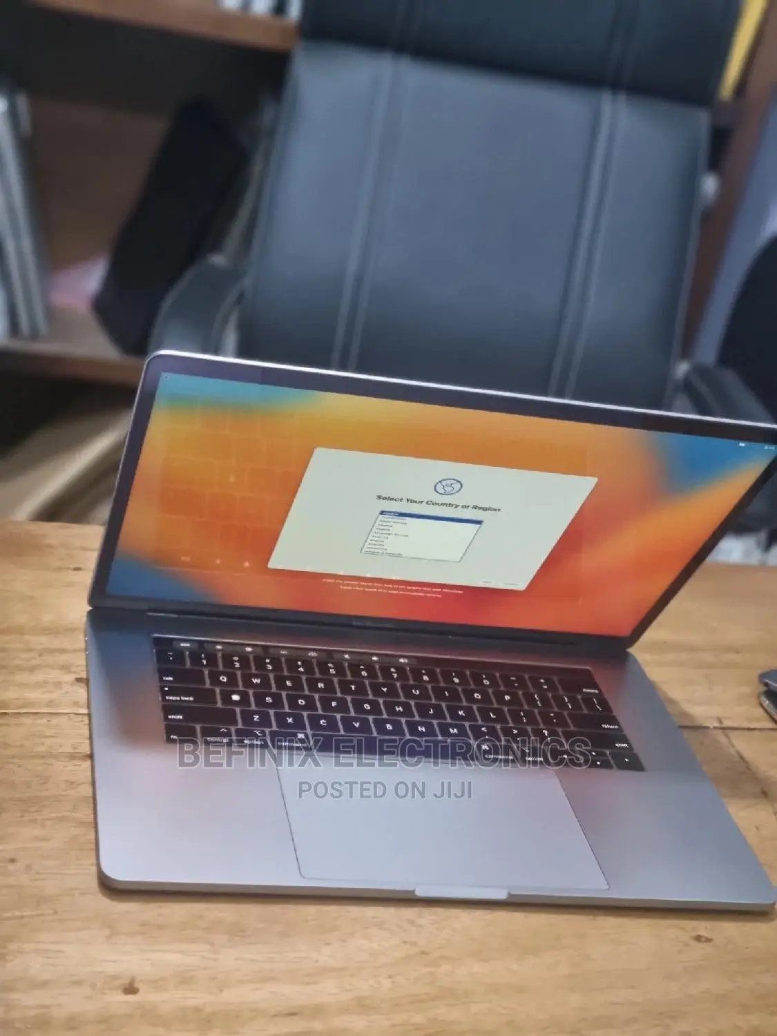 Laptop Apple MacBook Pro 2018 32GB Intel Core I9 SSD 1T