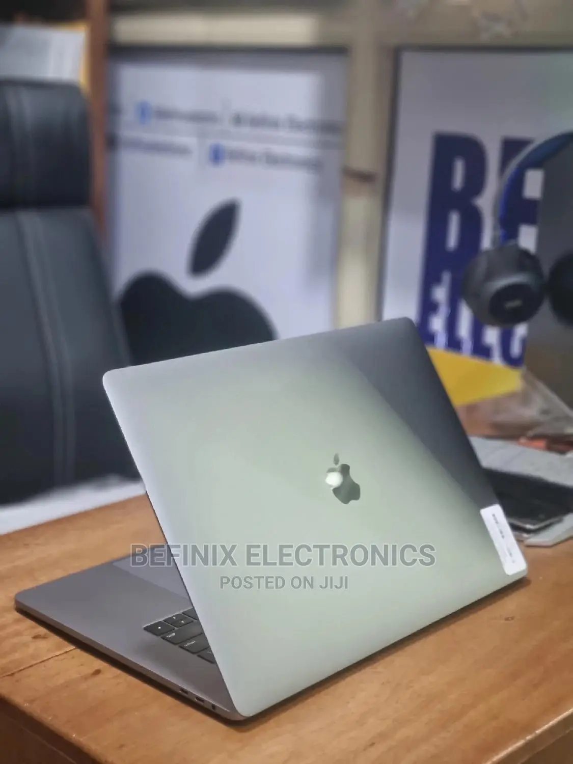 Laptop Apple MacBook Pro 2018 32GB Intel Core I9 SSD 1T