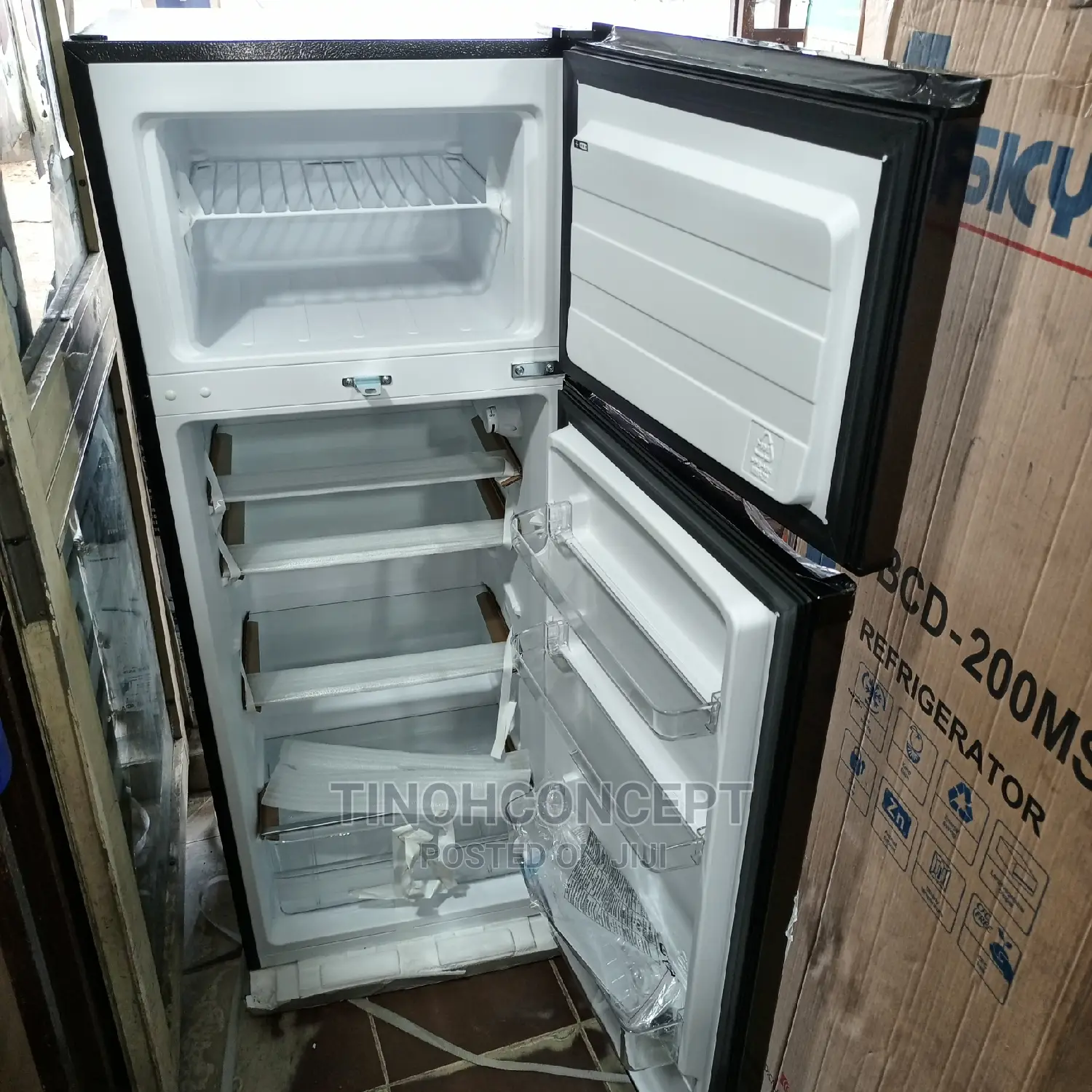 Midea Refrigerator 273F