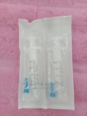 Portable Disposable Sterile Syringe With Needl
