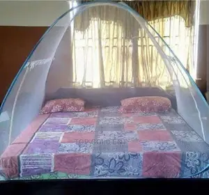 7 by 7 Foldable Mosque Net.