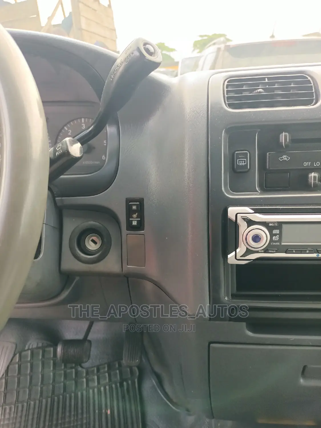 Toyota HiAce 2004 Red