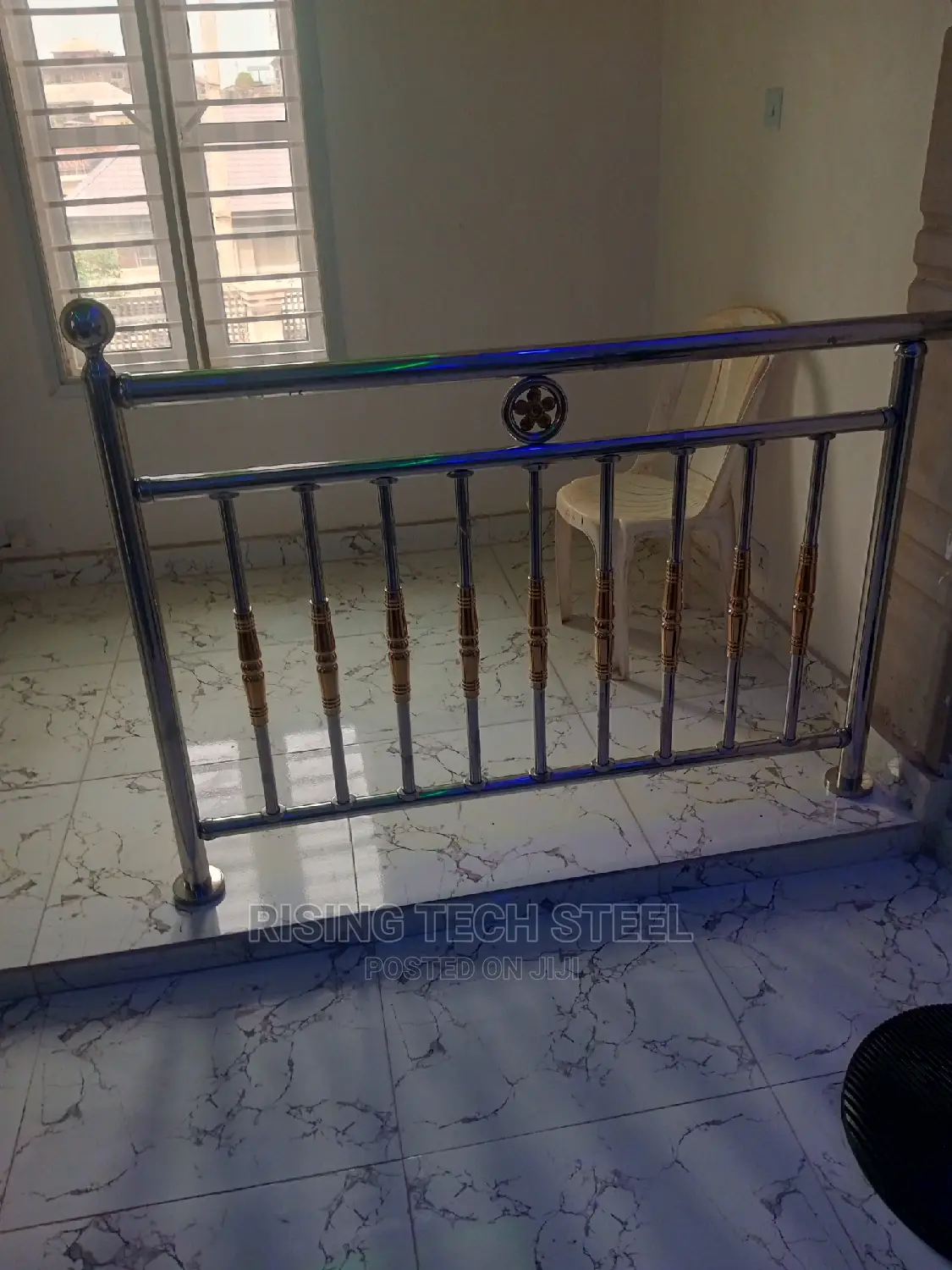 Triple Rail for Dinning