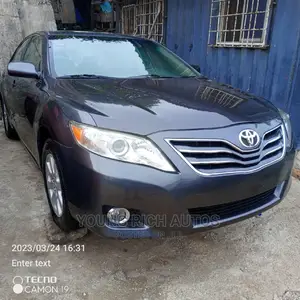 Toyota Camry 2008 Gray