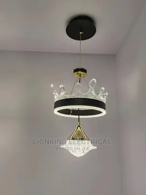 Luxury Ceiling Mounted Crown Dropping Light.