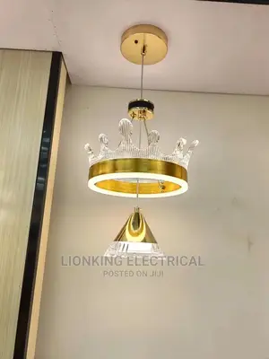 Luxury Ceiling Mounted Crown Dropping Light.