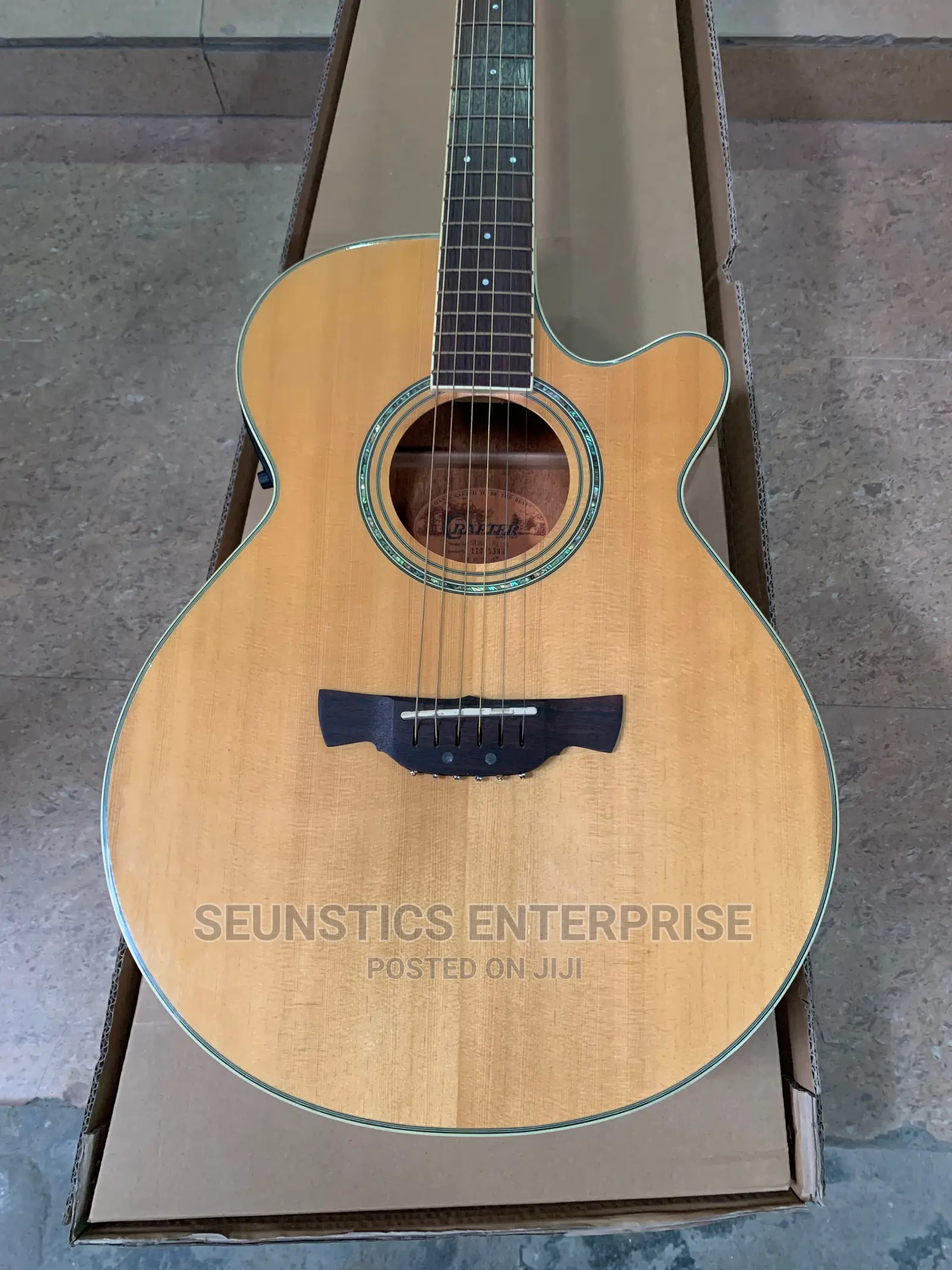 Quality Crafter Sure Plus Electro Acoustic Guitar