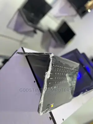New Laptop Lenovo 4GB Intel SSD 128GB