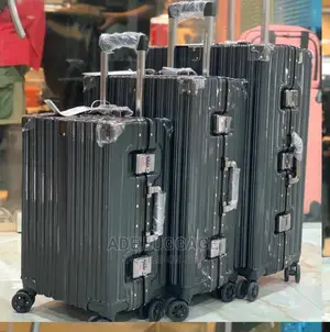 Travelling Luggage Box Collection