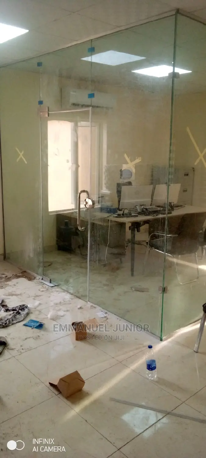 Office Frameless Glass Partition