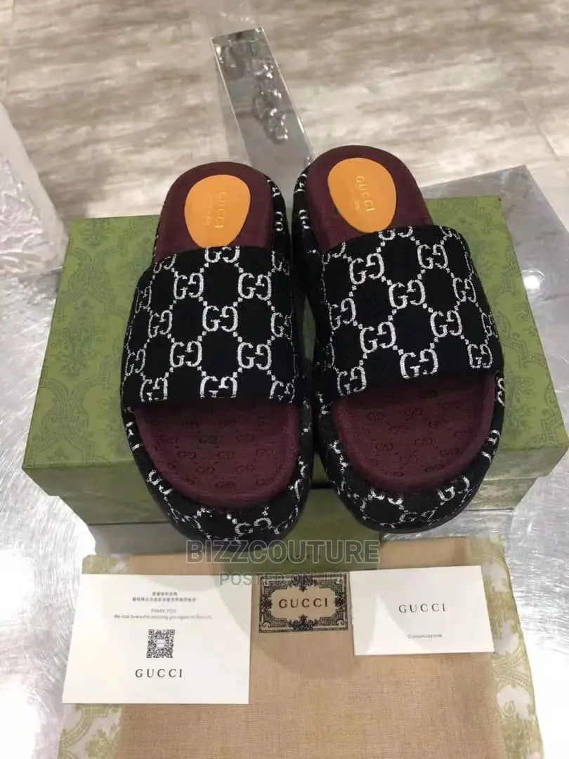 Original GUCCI SLIPPERS for Ladies Available in Store