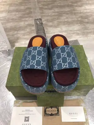 Original GUCCI SLIPPERS for Ladies Available in Store