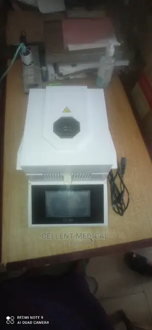 Moisture Analyser Machine