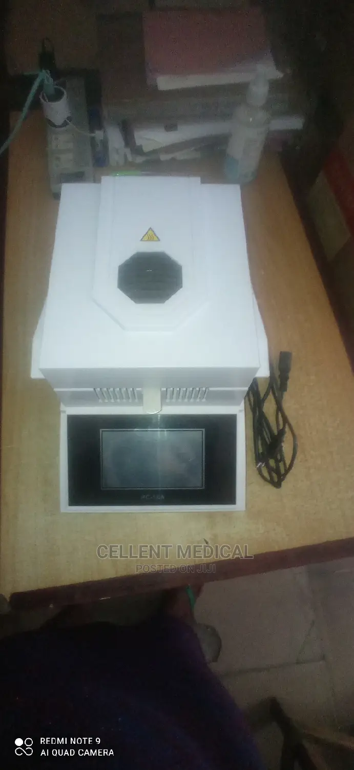 Moisture Analyser Machine