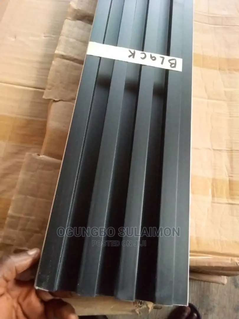 Rubber Wall Claddings 9ft by 7inches