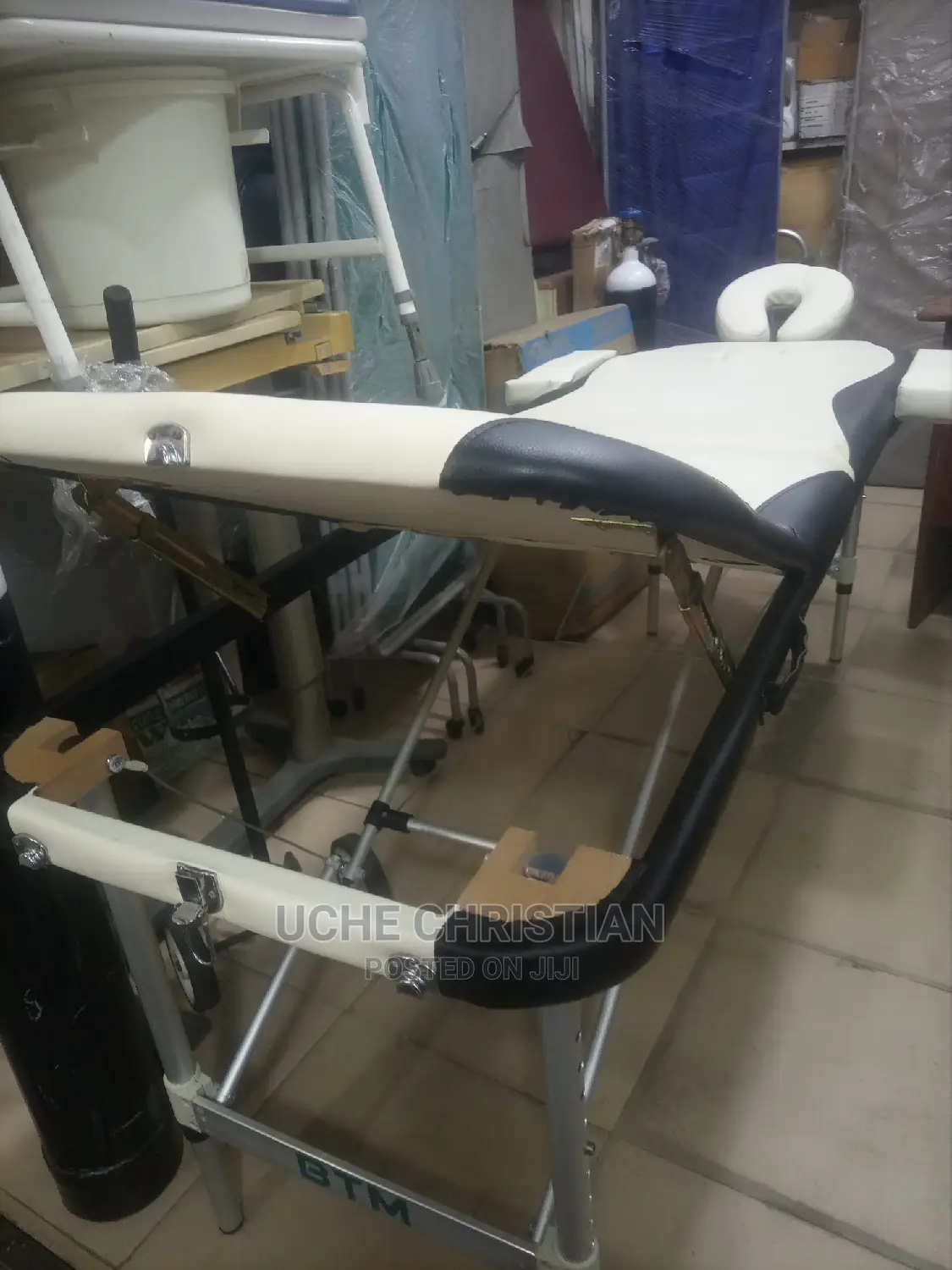 Executive Massaging Bed