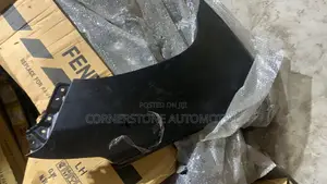 Fender LX 570 2019