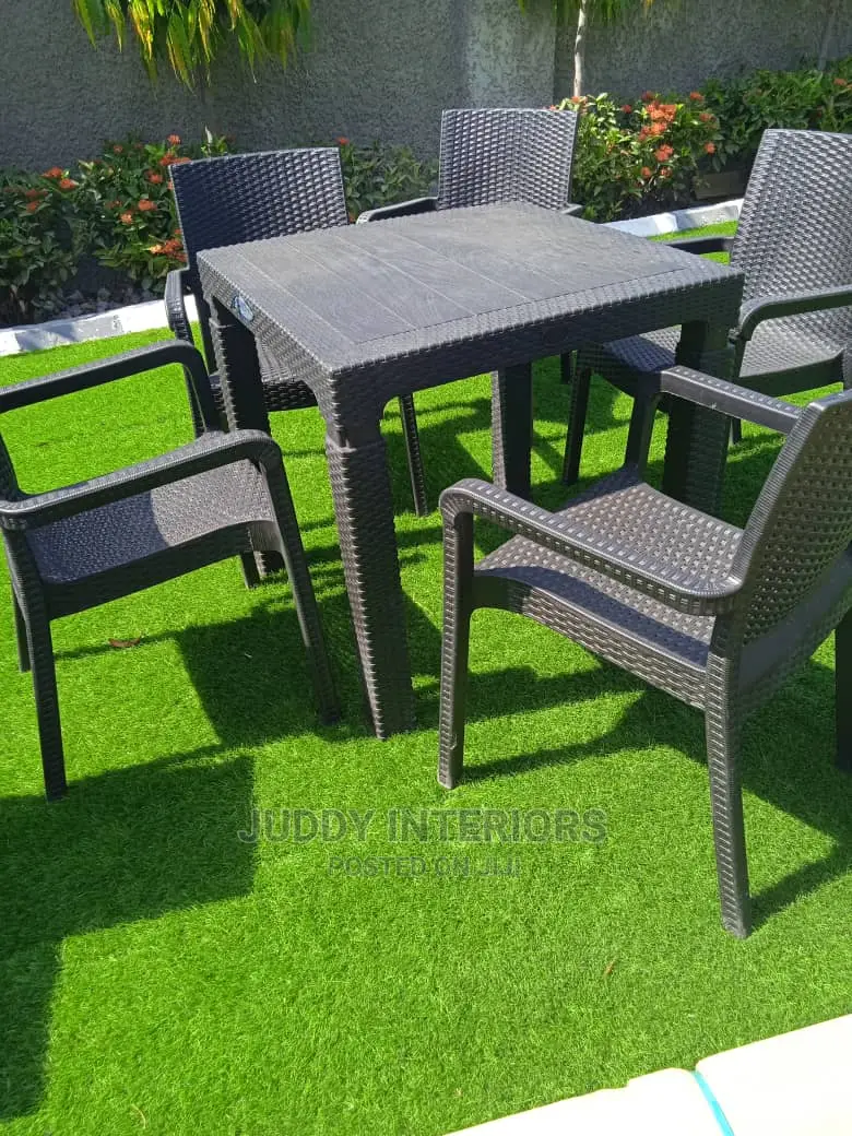 Restaurant Plastic Table Set