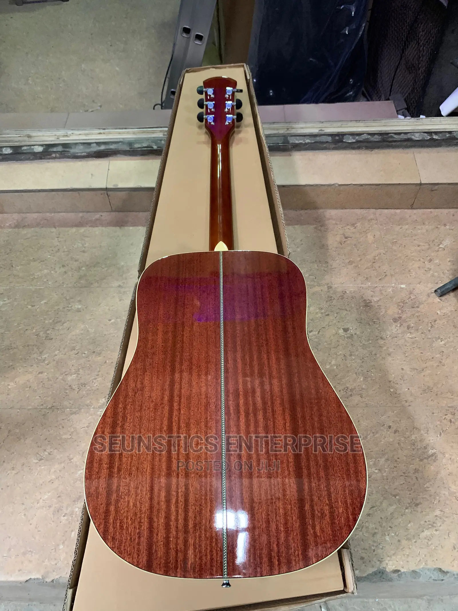 Quality Orange Wood Pure Acoustic Giitar