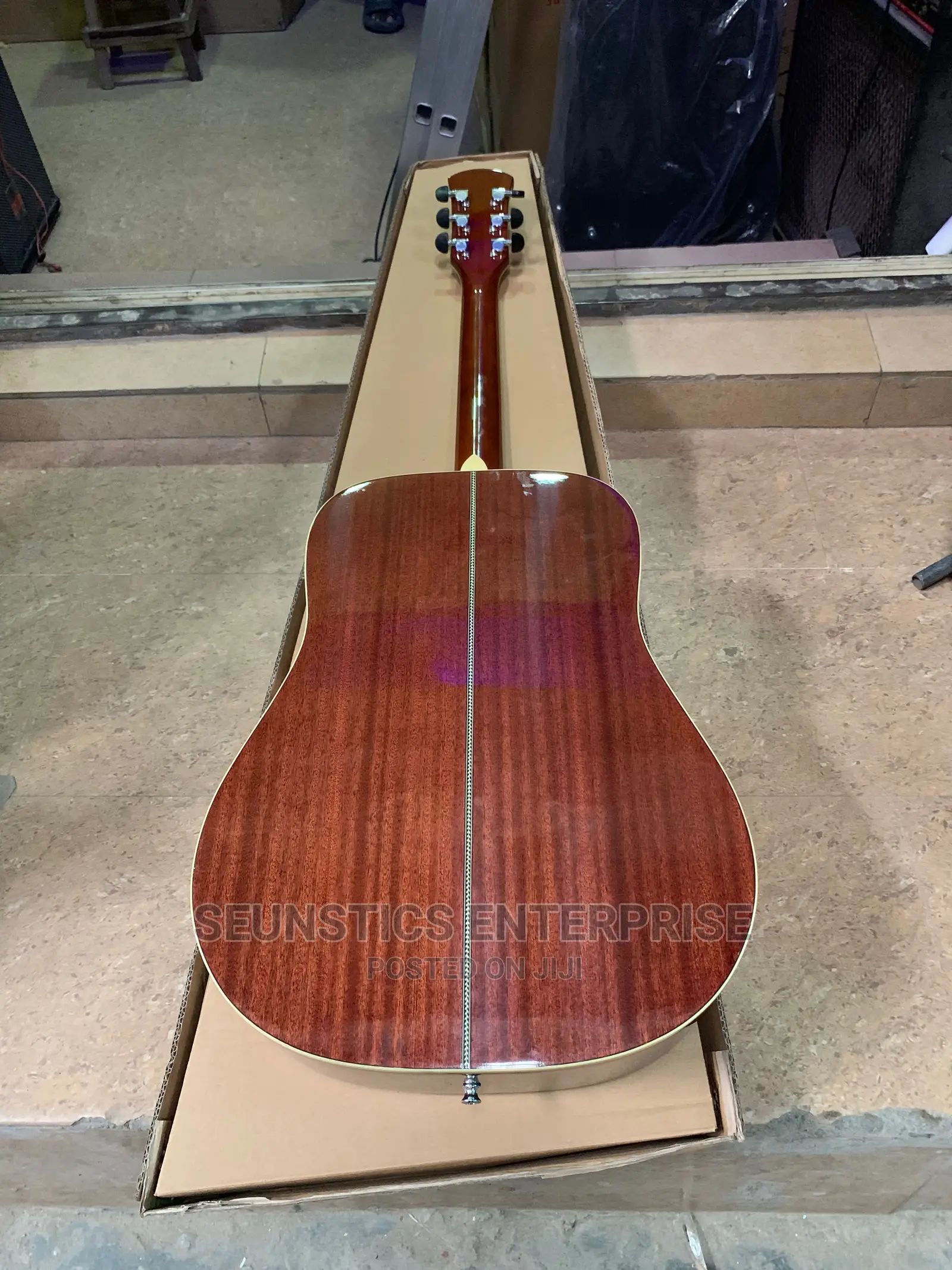 Quality Orange Wood Pure Acoustic Giitar