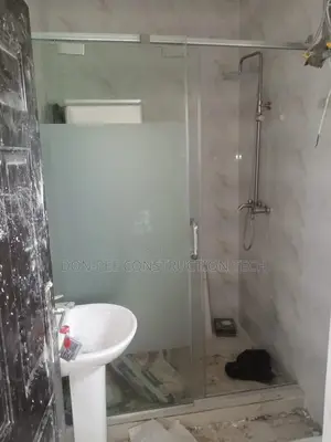 Sliding Shower Cubicle