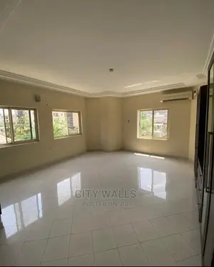 3bdrm Block of Flats in Lekki Phase 1 for Rent