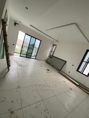3bdrm Maisonette in Lekki Phase 1 for Rent