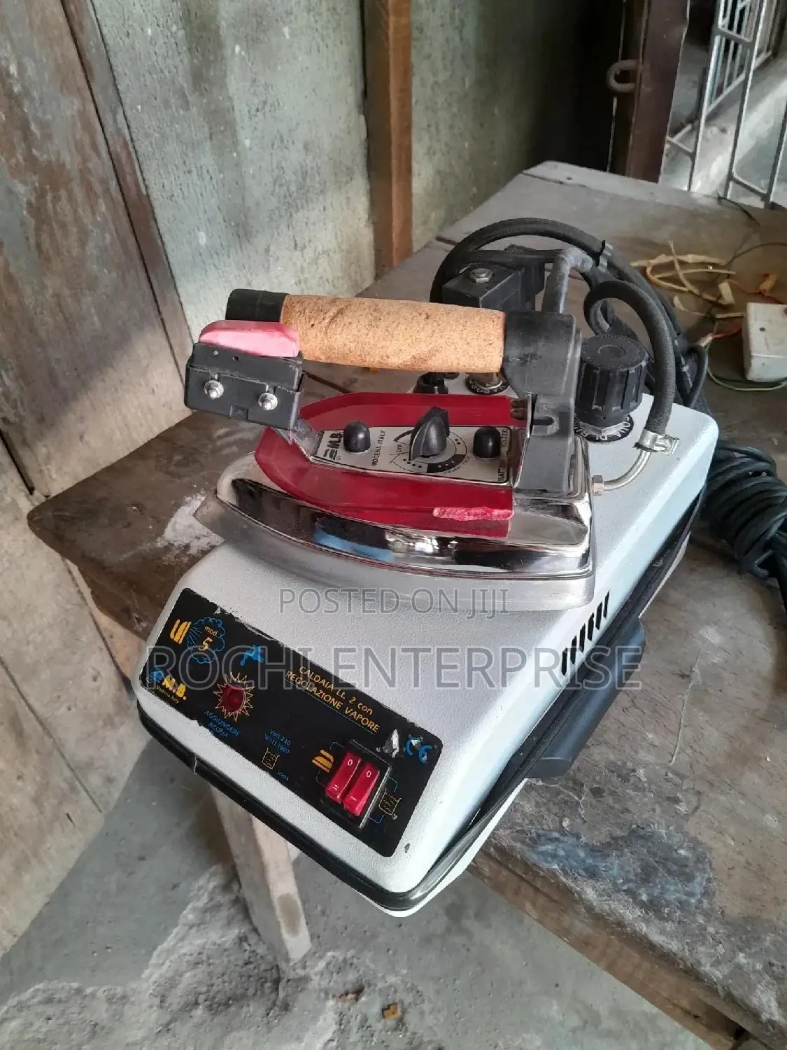 Industrial Iron Professional Steaming Iron