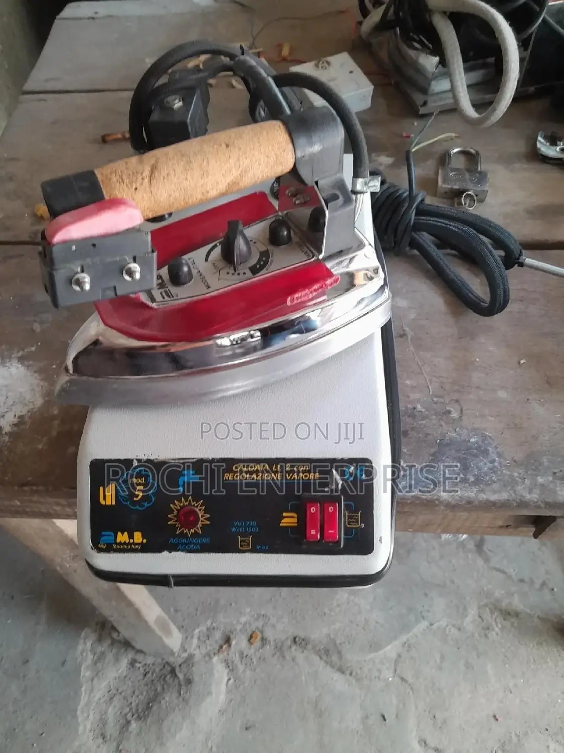 Industrial Iron Professional Steaming Iron