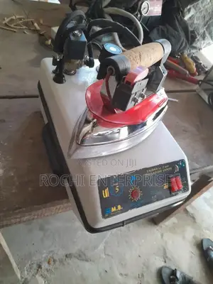 Industrial Iron Professional Steaming Iron
