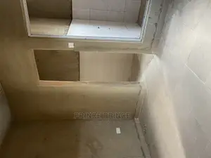 1bdrm Block of Flats in Surulere for rent