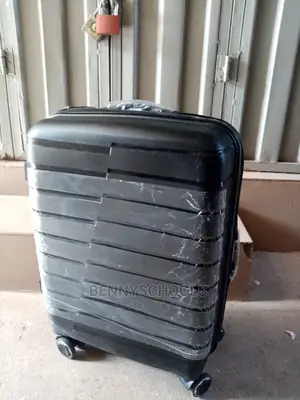 Small Black Line Unbreakable Elastic Rubber Plastic Lugg Box