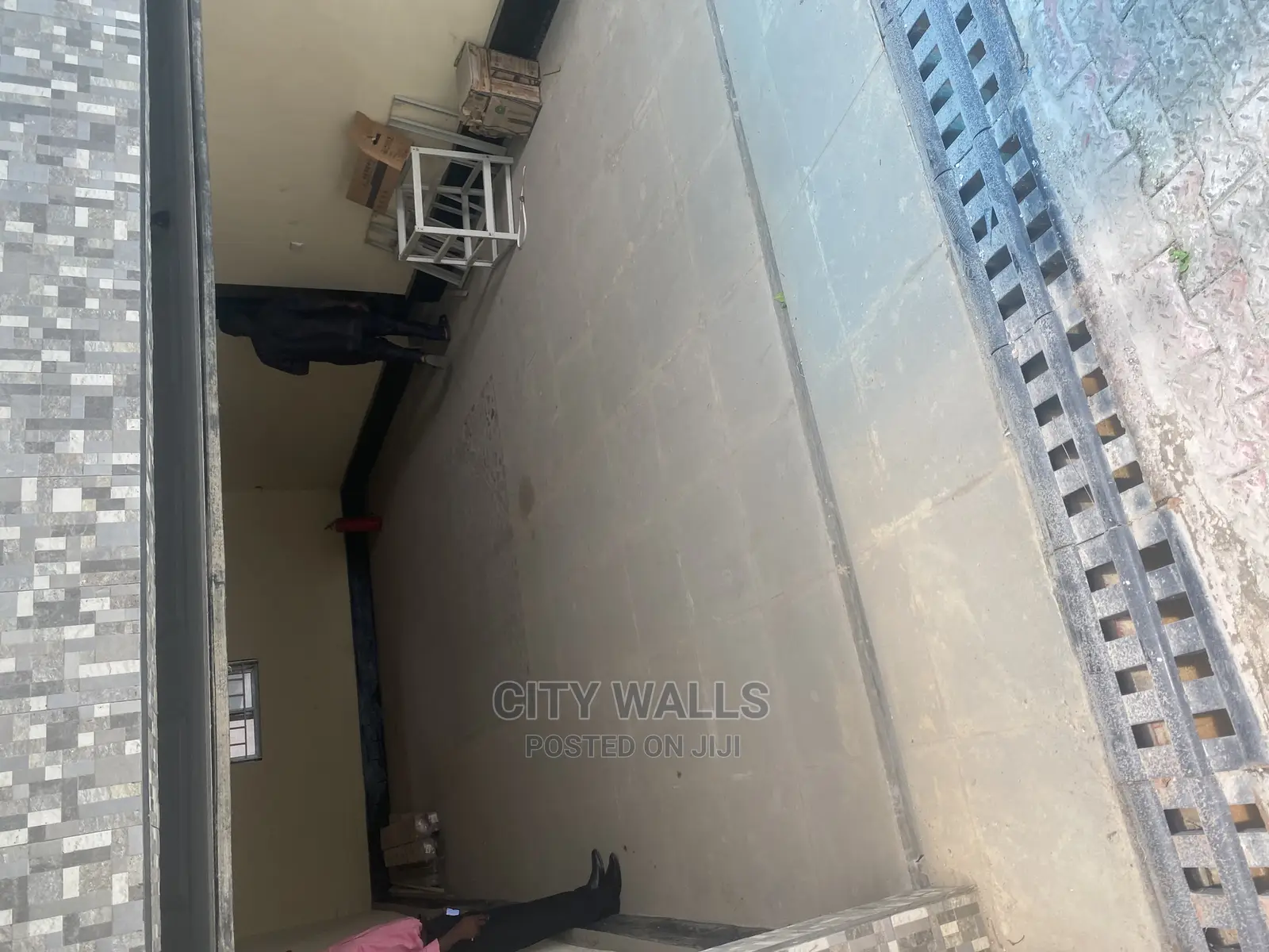 4bdrm Duplex in Chevron for Rent