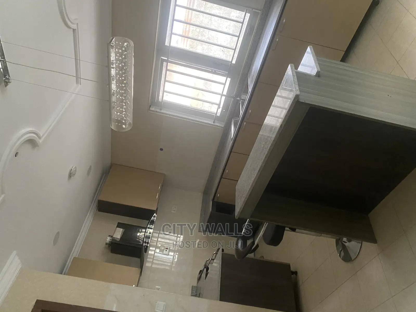 4bdrm Duplex in Chevron for Rent