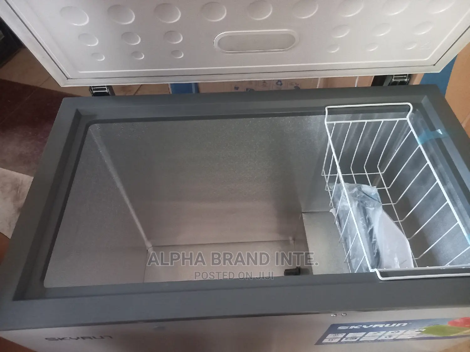 Skyrun 200 Liter Deep Freezer
