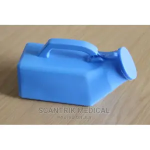 Unisex Portable Urinal With Lid, 2000ml Plastic Male Urine