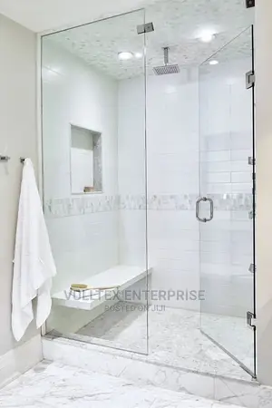 Shower Cubicle 10mm Glass Thickness