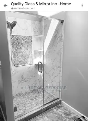 Standard Shower Cubicle