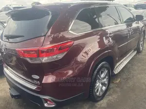 Toyota Highlander 2015 Red