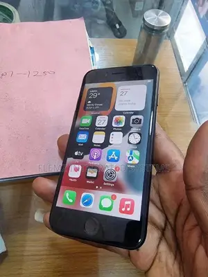 Apple iPhone 7 32 GB Black