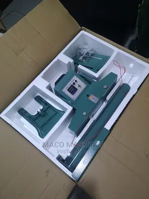 Direct Heating Pedal Sealing Machine