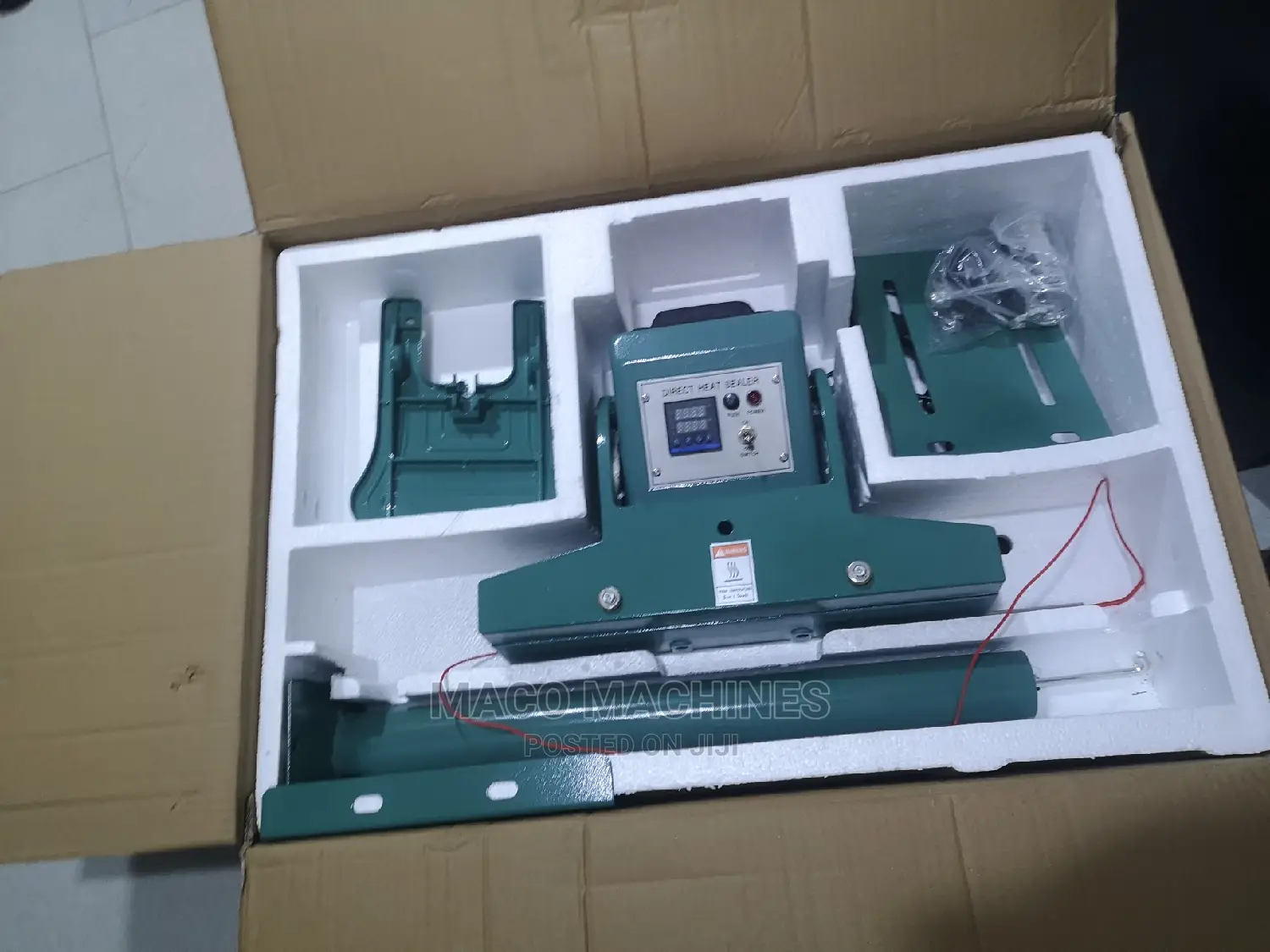 Direct Heating Pedal Sealing Machine