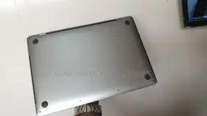 Laptop Apple MacBook Pro 2018 16GB Intel SSD 256GB