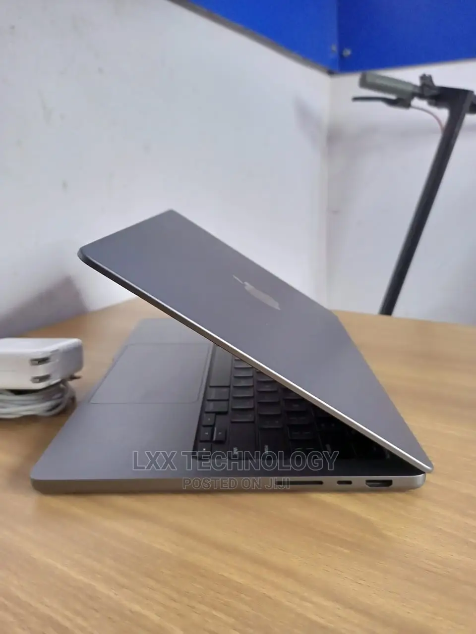 Laptop Apple MacBook Pro 2023 M2 16GB Apple M2 SSD 512GB