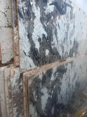 Italian Quality Pure Granite Stone 20mm Thickness