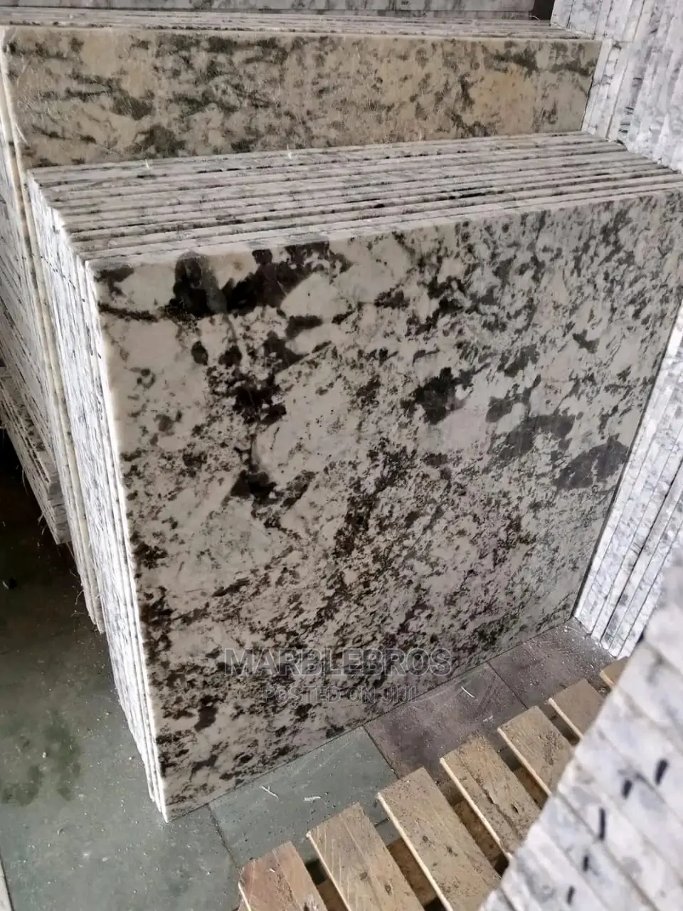 Italian Quality Granite Stone 20mm Thickness MB;